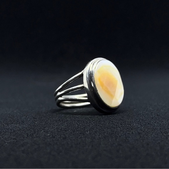 POLISHED CRYSTAL RING - Picture 4 of 5